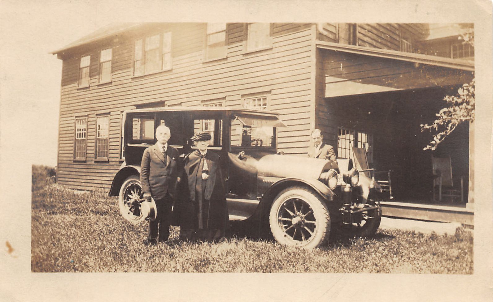 J44/ Interesting RPPC Postcard c1910 Early Automonbile Family 361