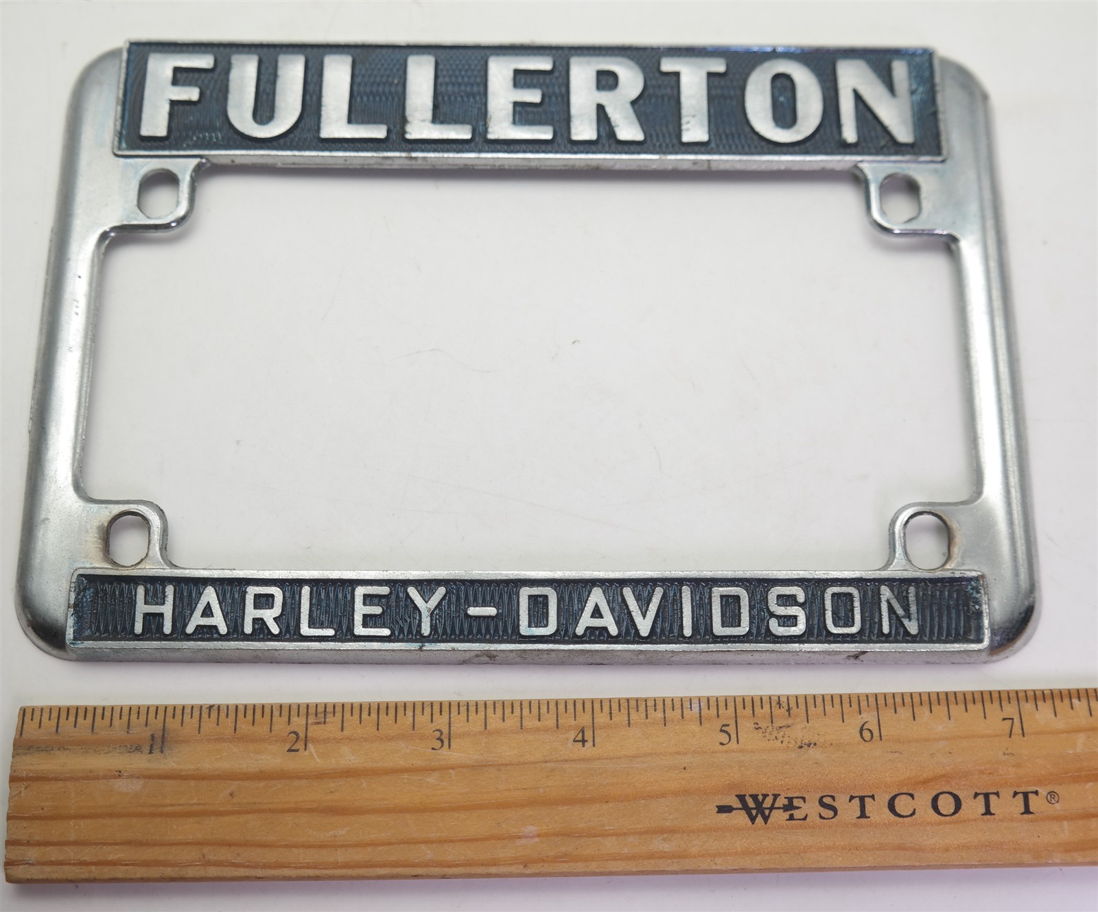 Vtg 1990\'s Fullerton Harley-Davidson all metal Motorcycle license plate frame