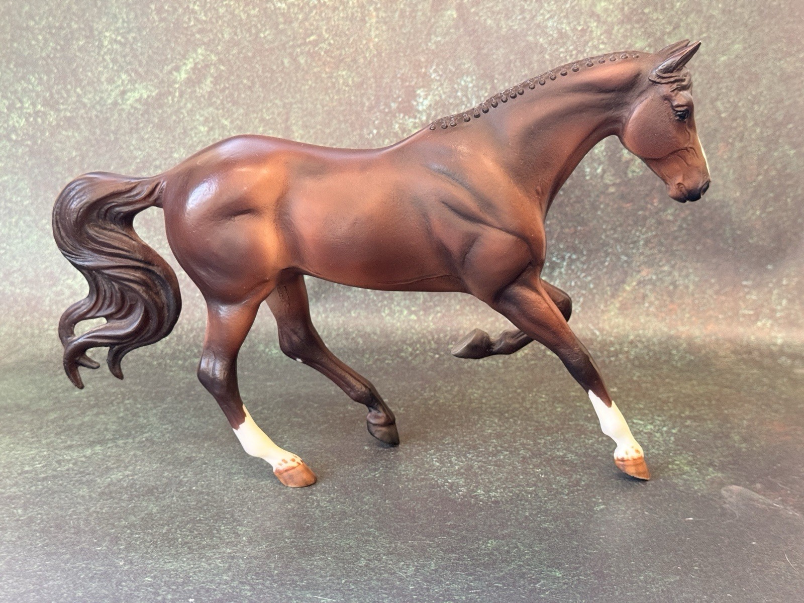 Vintage Traditional Breyer - Sapphire - Gem Twist Mold #9107