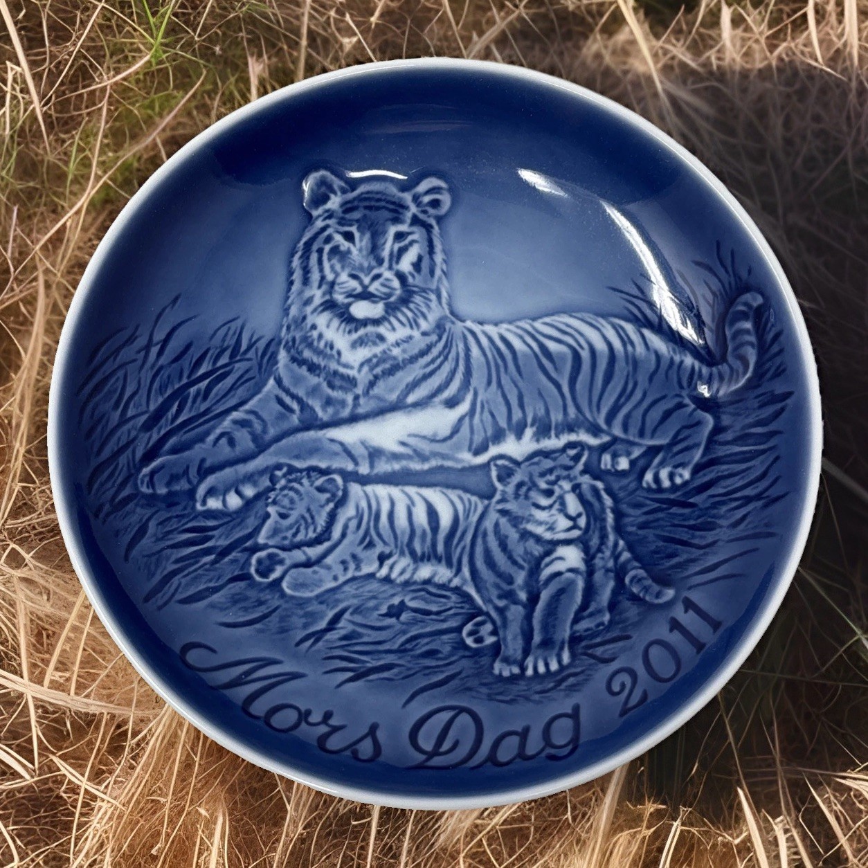 Bing & Grondahl Mother\'s Day Plate 2011 Tigress with Cubs Mors Dag COA & Box