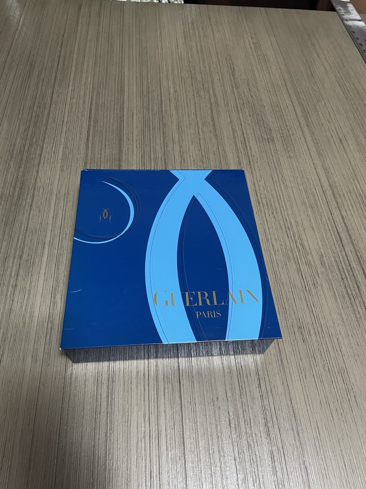 Guerlain Paris Boxed Bottle Set