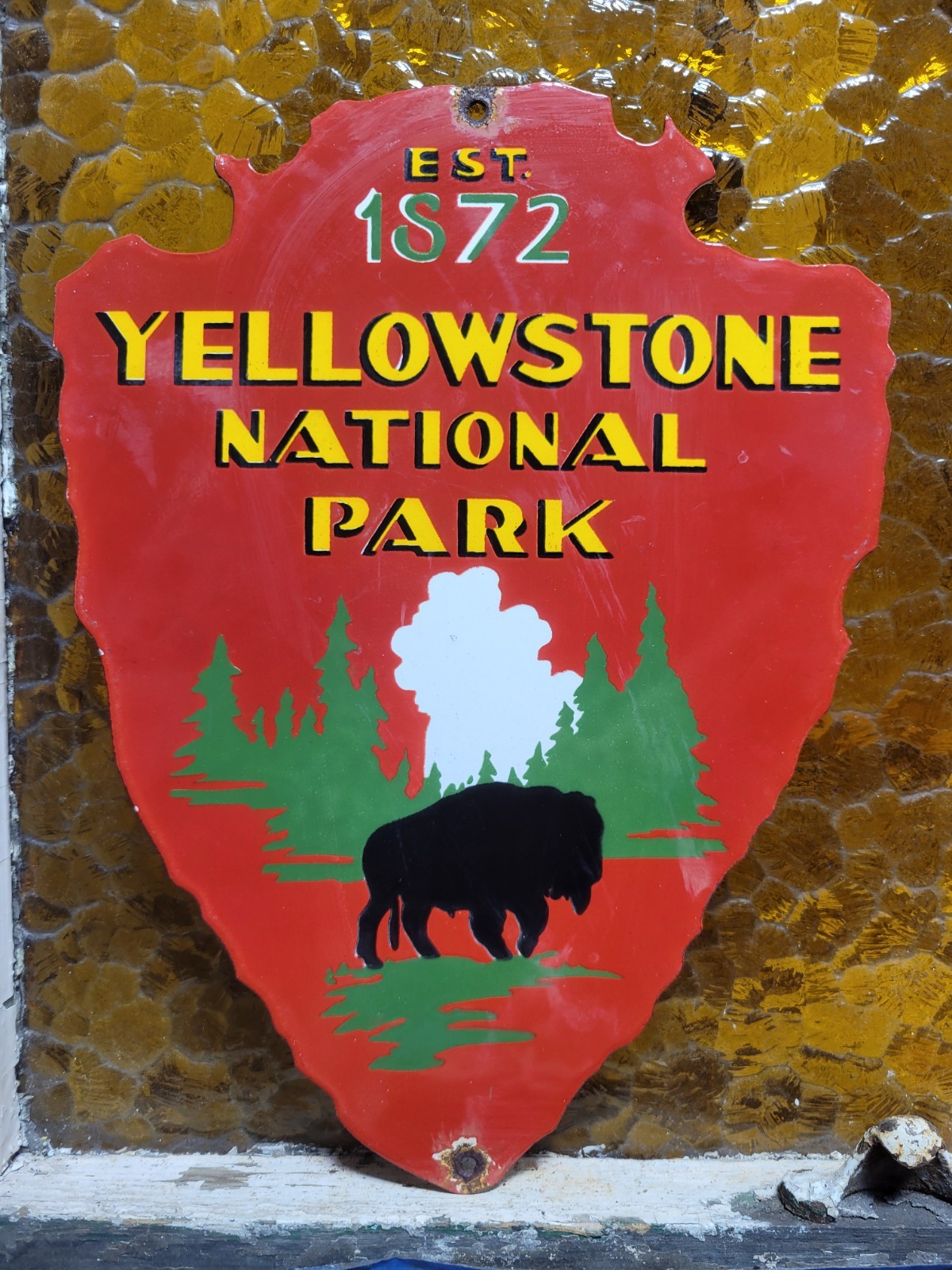 VINTAGE YELLOWSTONE PORCELAIN SIGN OLD NATIONAL PARK US FOREST SERVICE ARROWHEAD
