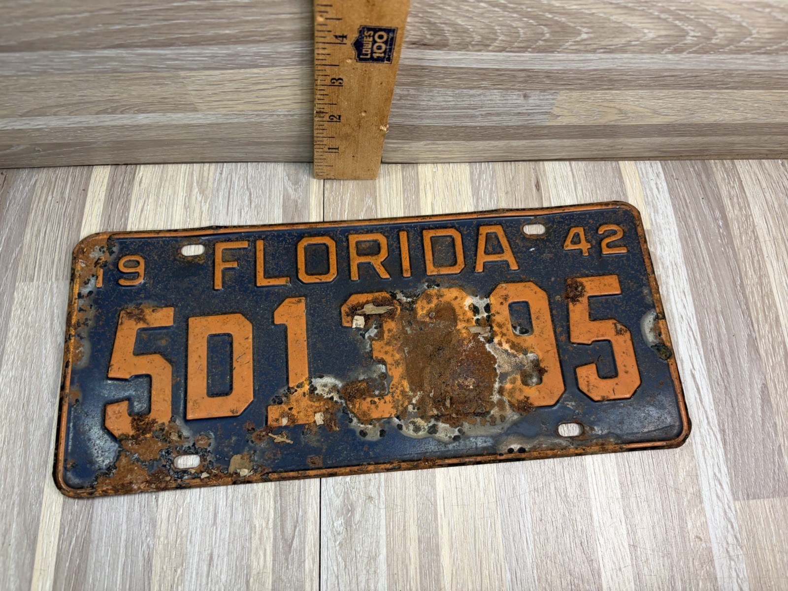 Vintage 1942 Florida License Plate