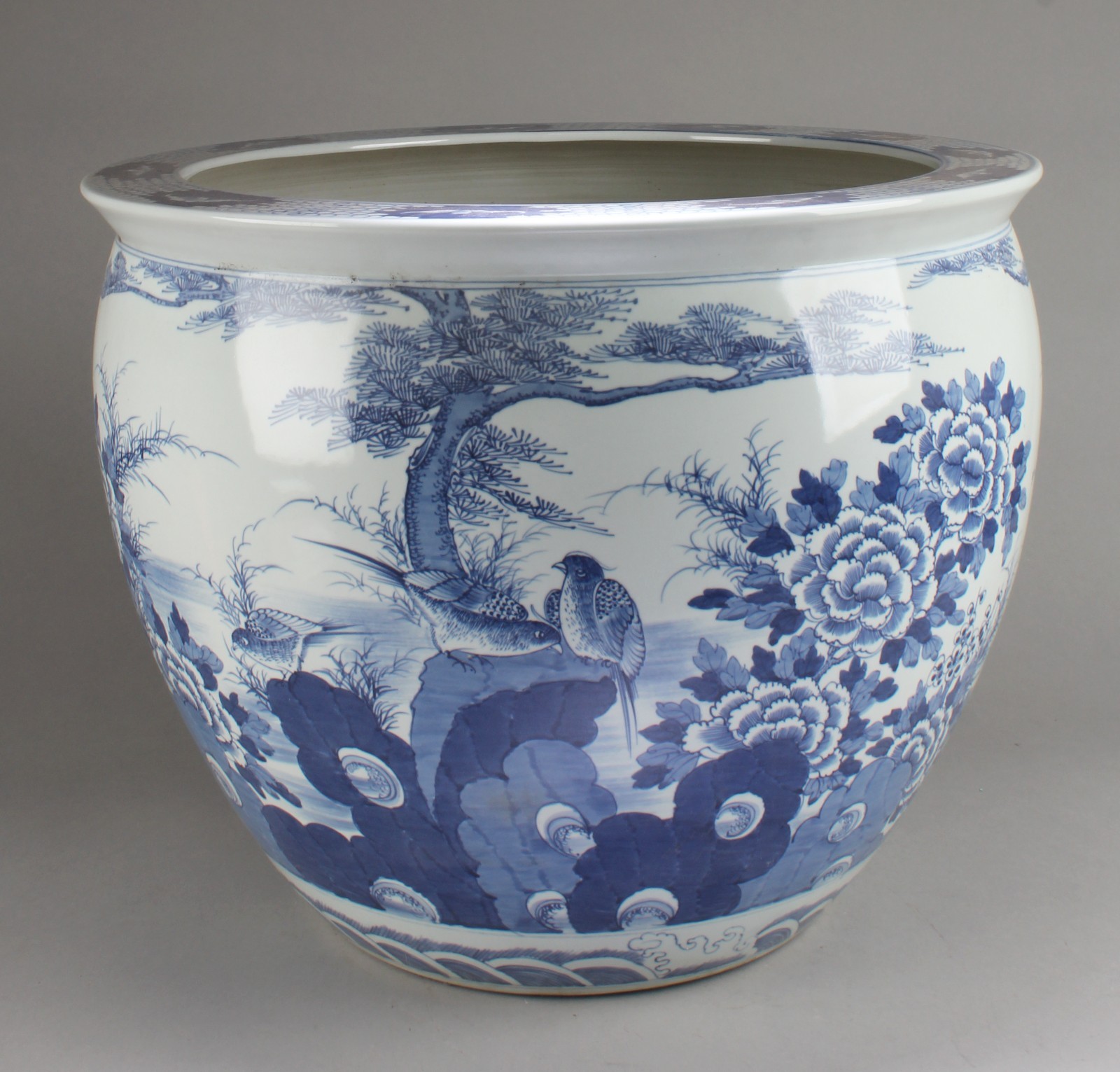 Chinese Blue & White Porcelain Fish Tank