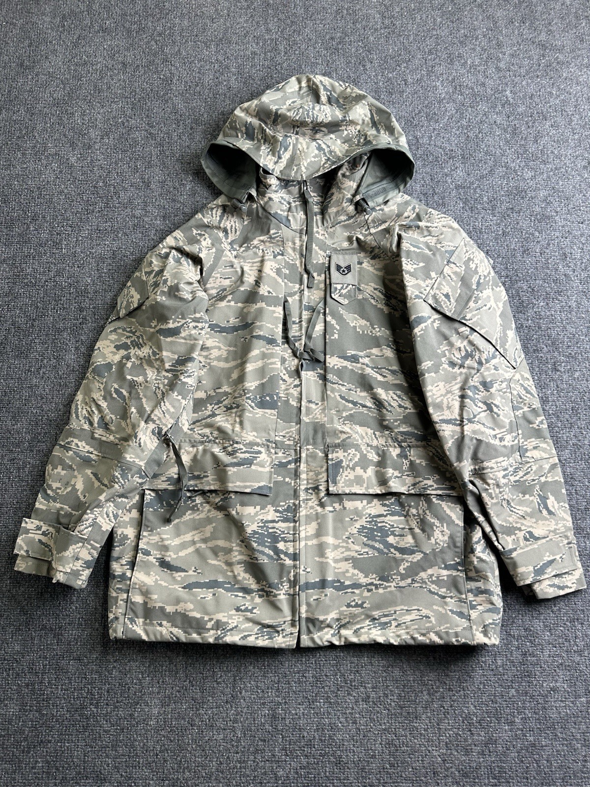 2009 USAF APECS ABU Digital Camo Cold Weather Parka, Size Small Regular