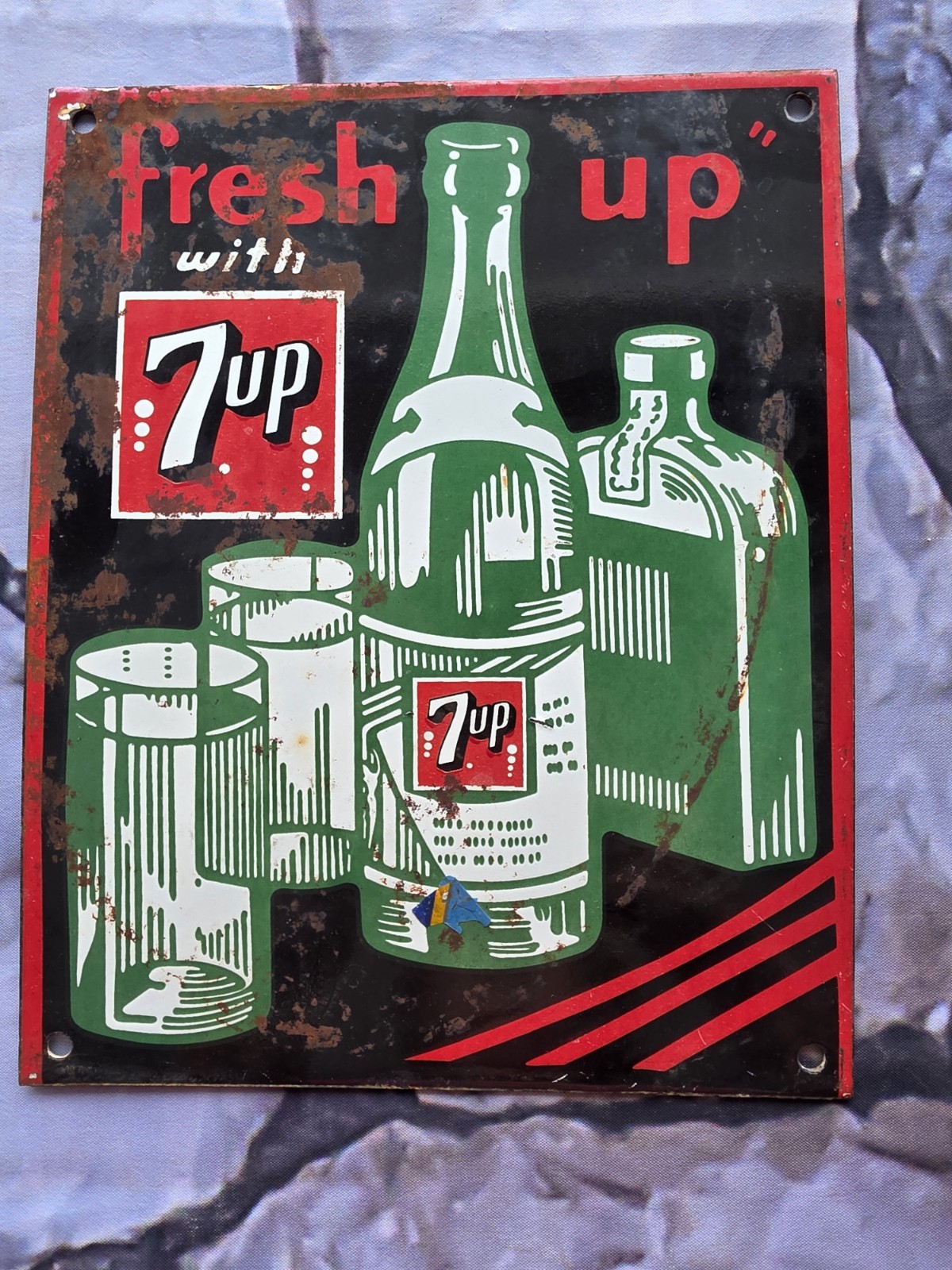 VINTAGE 7UP SODA PORCELAIN SIGN, \'FRESH UP WITH 7 UP\'  12\
