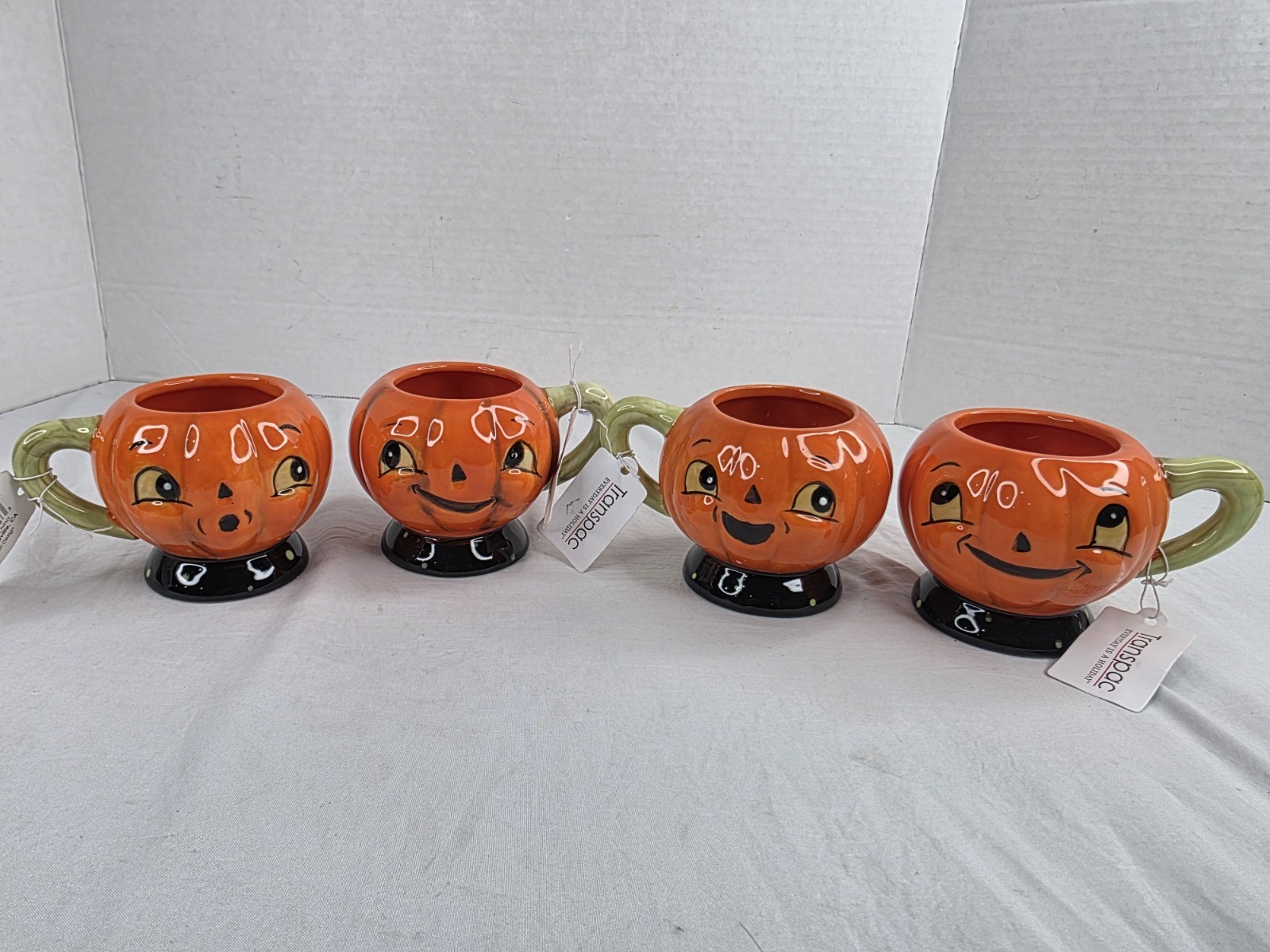 4 Johanna Parker Pumpkin FOUR Tea Cups NEW in BOX JACK O LANTERN MINT HALLOWEEN 4 Johanna Parker Pumpkin FOUR Tea Cups NEW in BOX JACK O LANTERN MINT HALLOWEEN