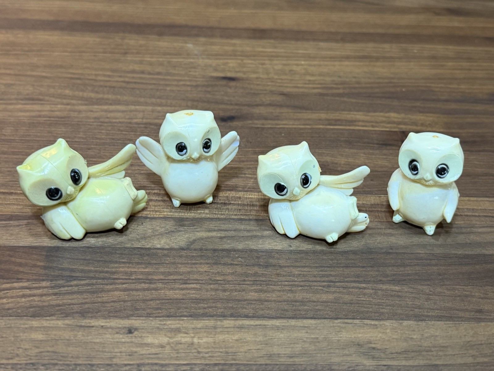 4 Vintage Hong Kong Small Plastic Owl Figures Big Eyes Birds Miniatures Yellow