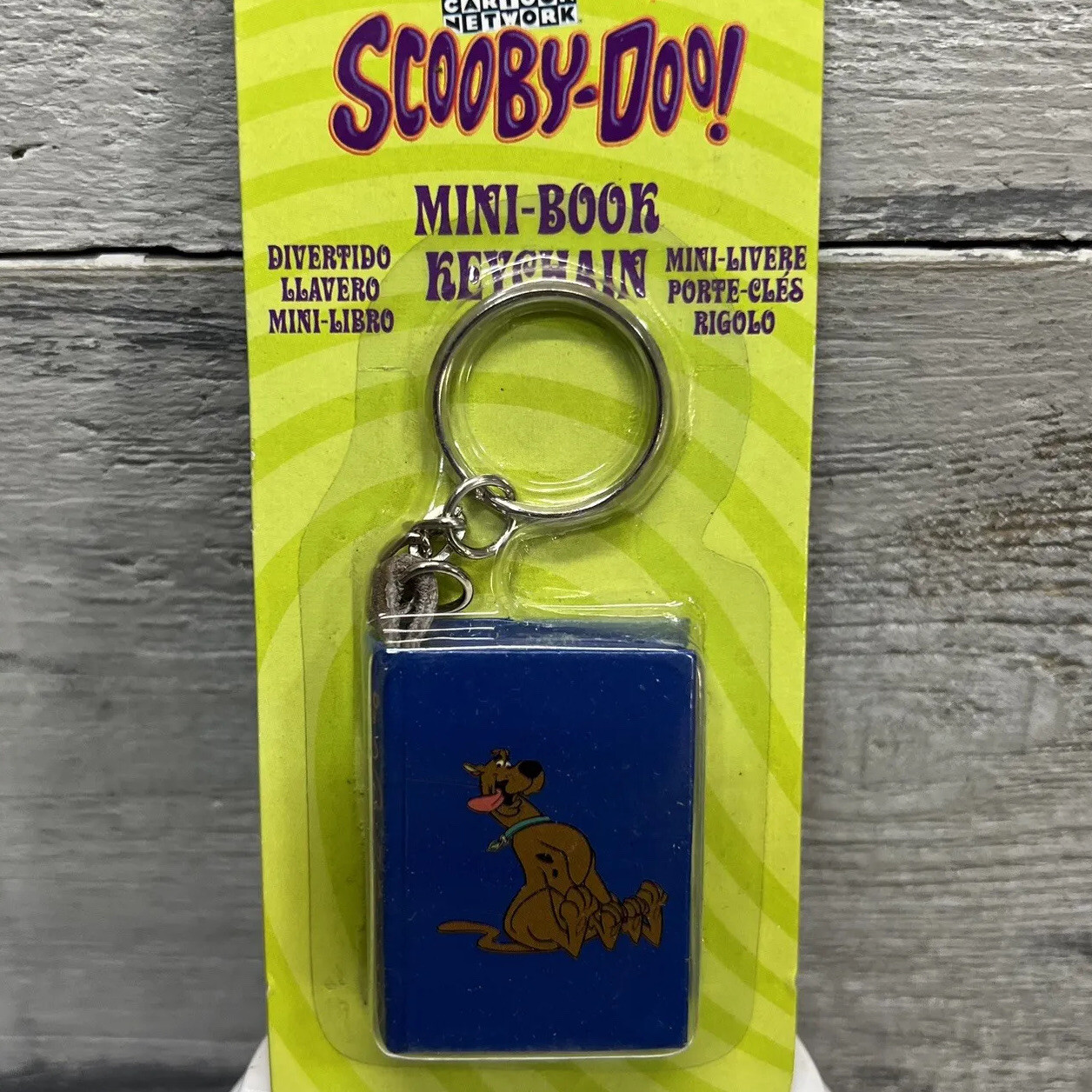 Vtg 1998 Scooby-Doo Mini Book Keychain NIB NOS Warner Brothers Cartoon Network Vtg 1998 Scooby-Doo Mini Book Keychain NIB NOS Warner Brothers Cartoon Network