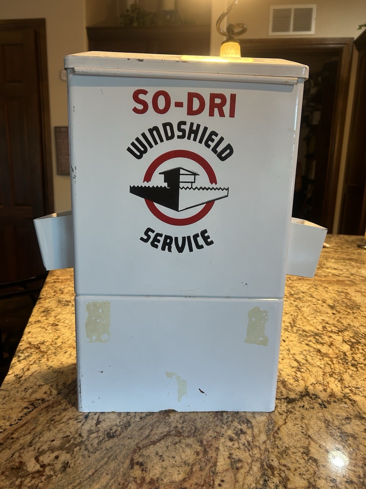 Vintage SO-DRI Windshield Service Gas Station Metal Paper Towel Dispenser Vintage SO-DRI Windshield Service Gas Station Metal Paper Towel Dispenser