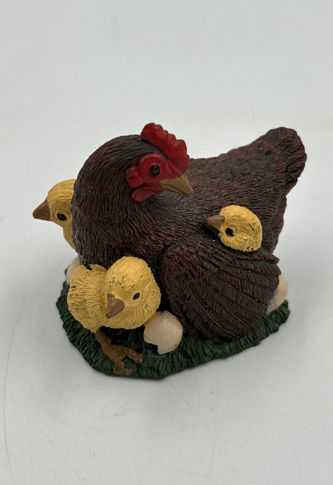 Safari ltd hen with chicks Rare and retired Used