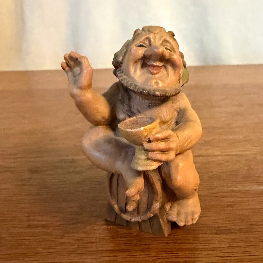 ANRI Vintage Wood Carving 