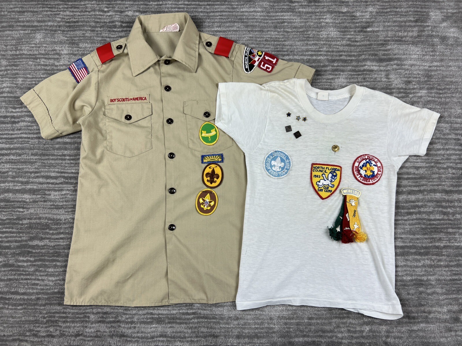 Vintage Boy Scouts of America BSA Shirt Boys 16 Patches, pins, webelos, etc
