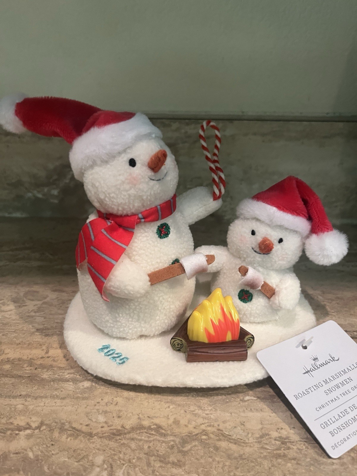 2025 Snowman Plush HALLMARK NWT Roasting Marshmallows Snowmen Ornament
