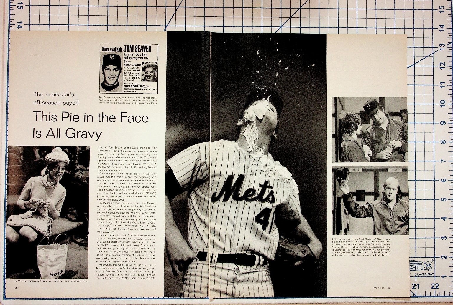 Vintage 1960s Tom Seaver Mets Pie in Face & Chuck Jones Magazine Page