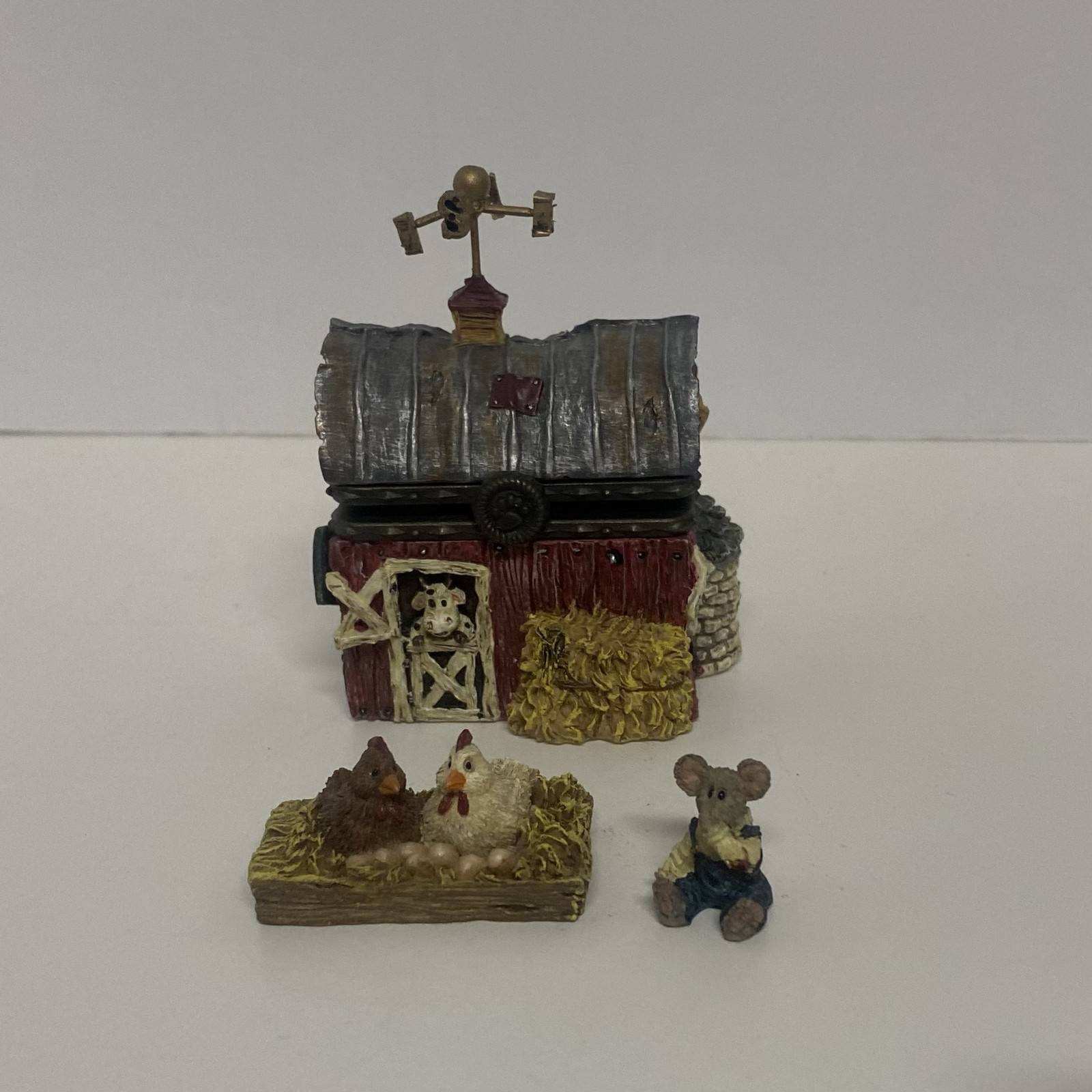 Boyds Bears Treasure Box Moonstein’s Dairy Barn Stinky McNibble 392126 NOS w/box