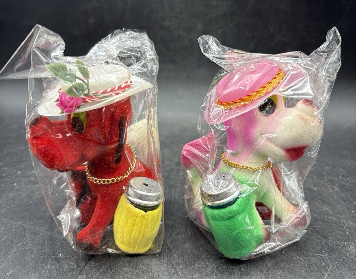 NEW OLD STOCK Vintage Flocked Dog in Cowboy Hat Fur Tail Salt and Pepper Shakers