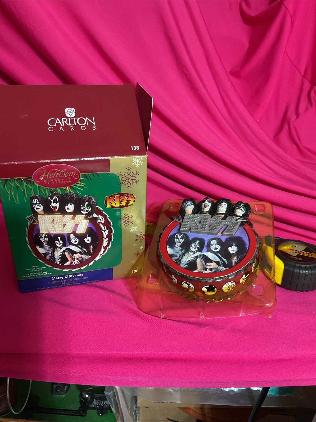 Carlton Cards KISS Band Heirloom Coll. Merry KISS-mas Light Up Musical - NOS