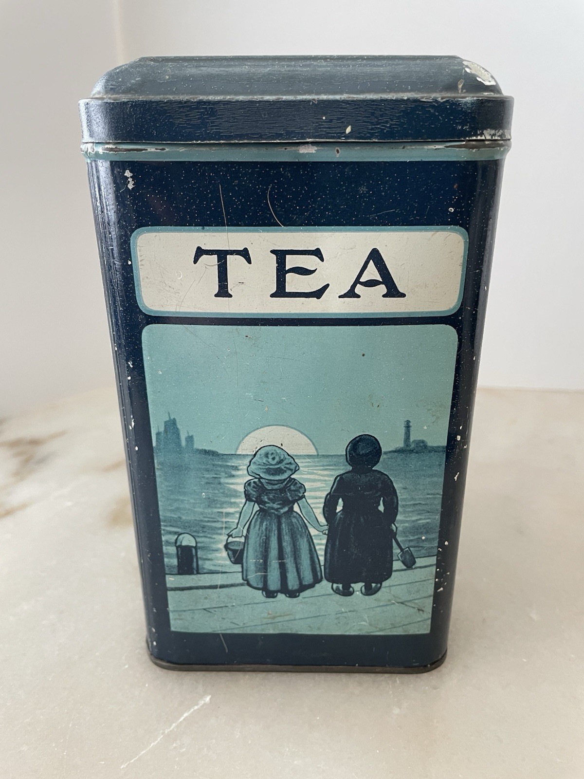 Vintage Itens Quality Products Tea Tin Featuring 4 Dutch Pictures