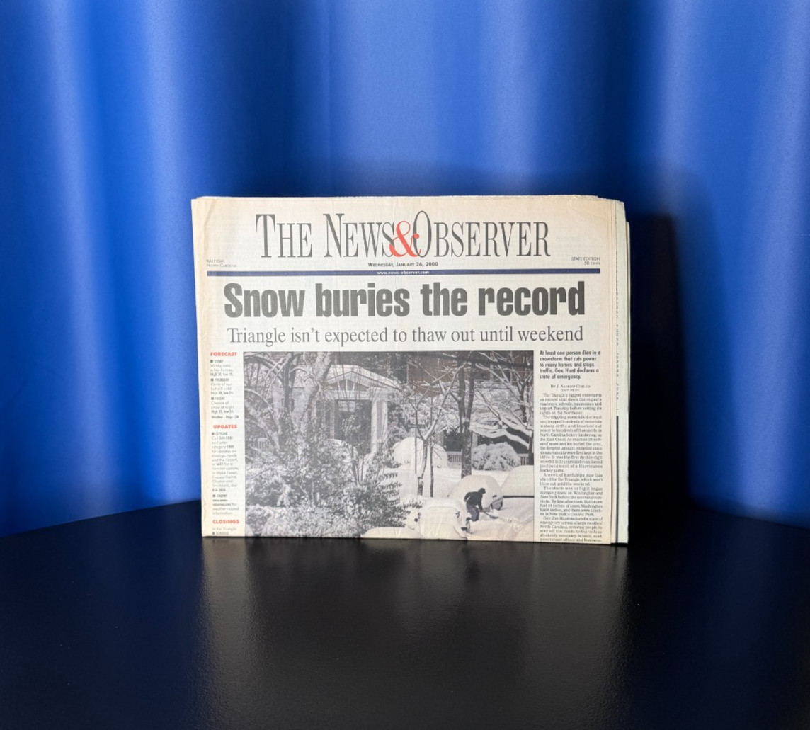 Snow Buries The Record - Raleigh News and Observer - January 26, 2000
