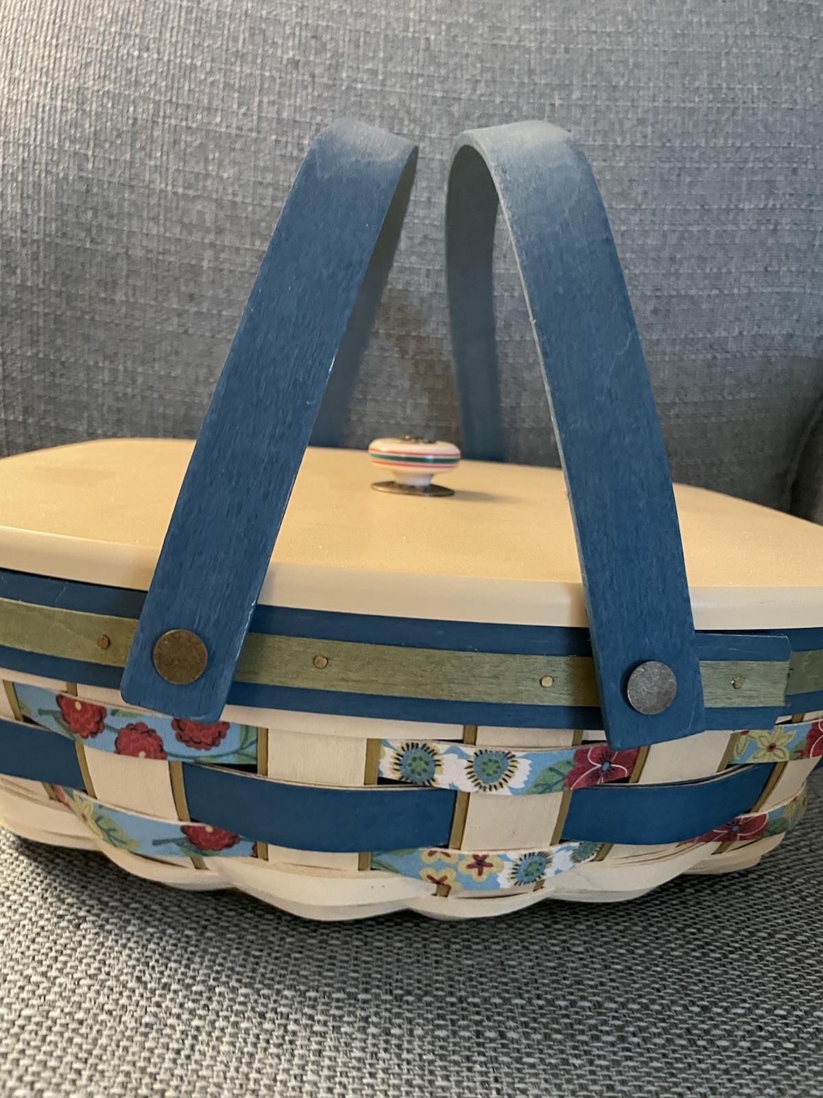 Longaberger Med Oval Storage Basket w/ Lid & Handle Floral Woven Wood & Insert 