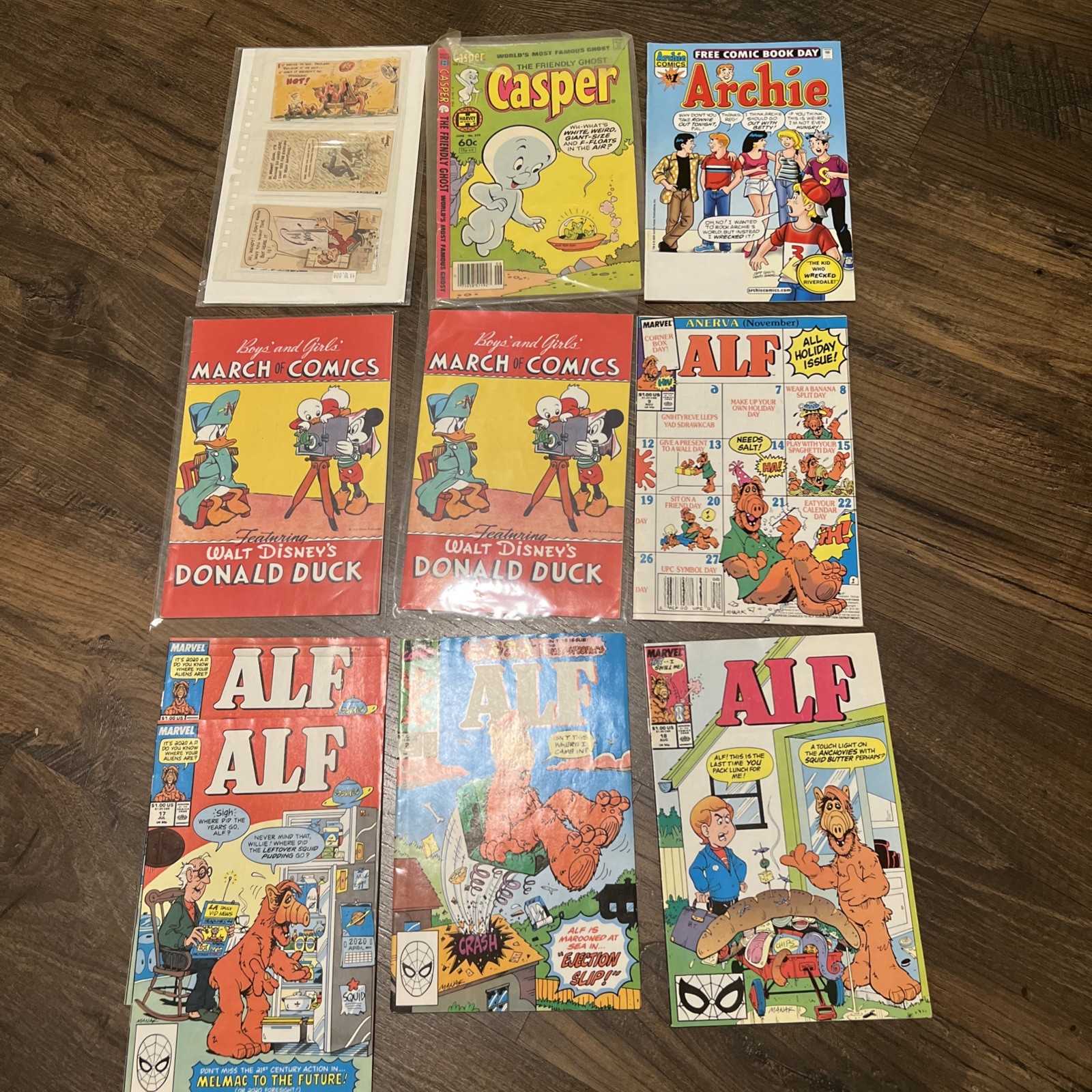 Vintage Comic Book & Postcard Lot - Marvel ALF Donald Duck, Casper, Archie