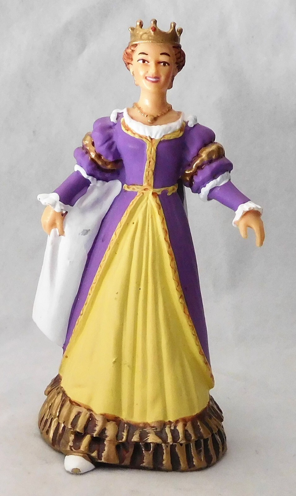 Retired Papo 2002 French Queen in Purple 39006