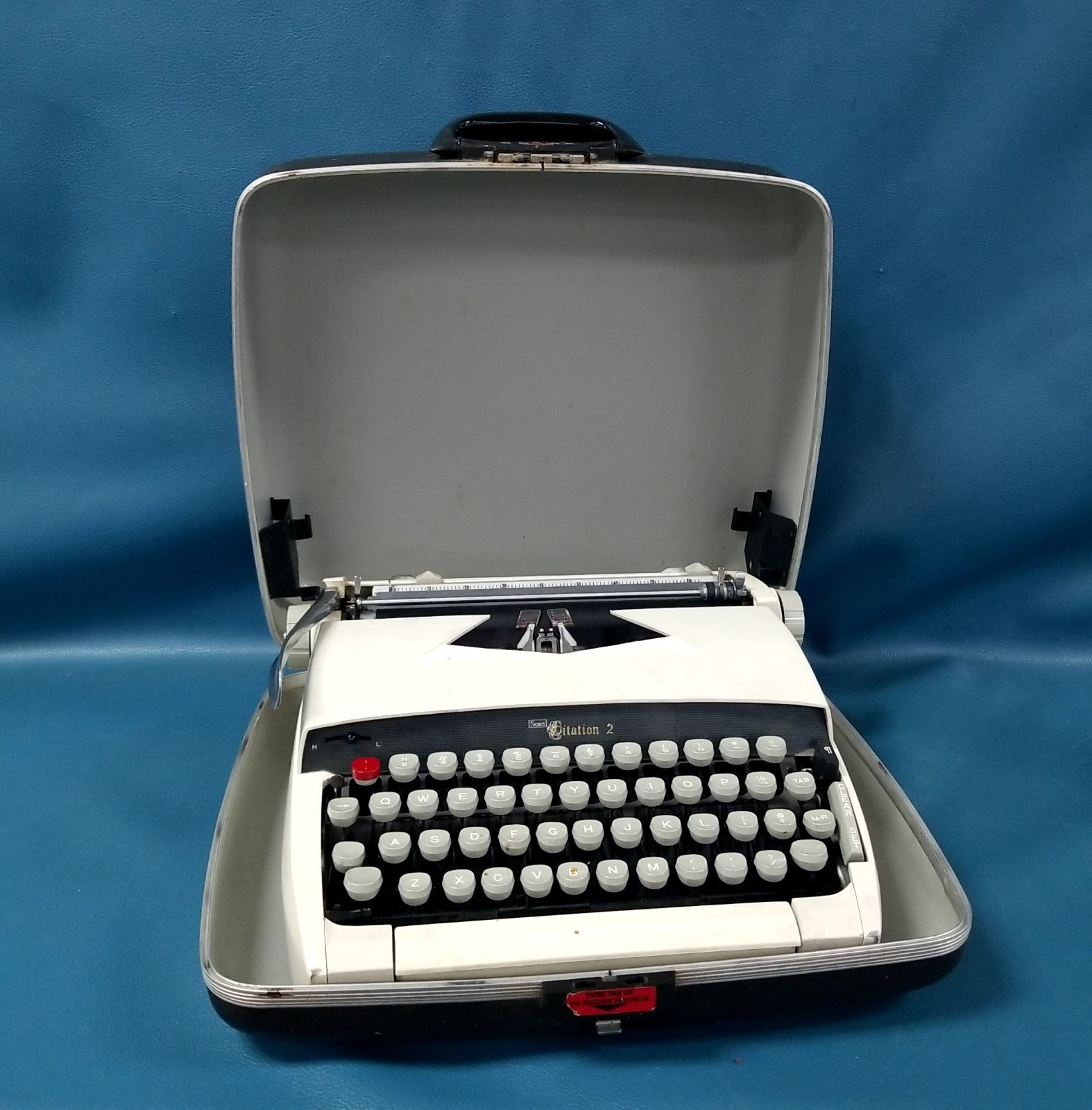 VTG SEARS Citation II Manual Typewriter In Carrying Case Works