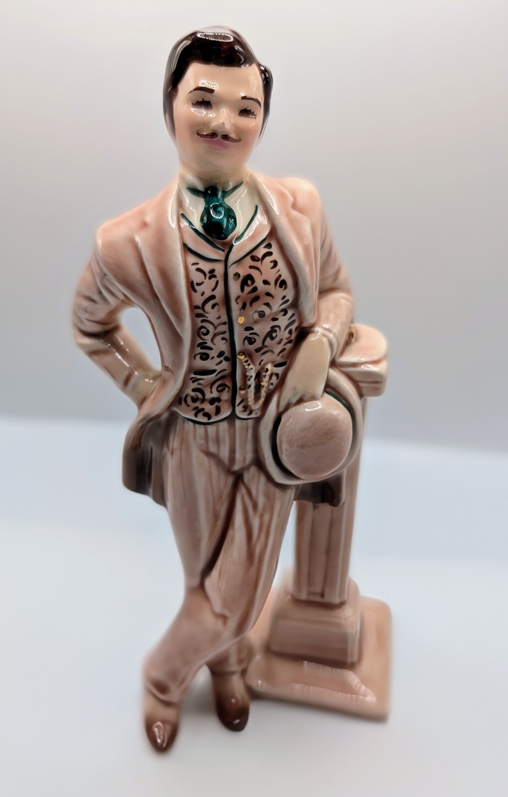 Florence Ceramics Jim Pasadena California Brown Suit Green Tie Excellent Cond 6