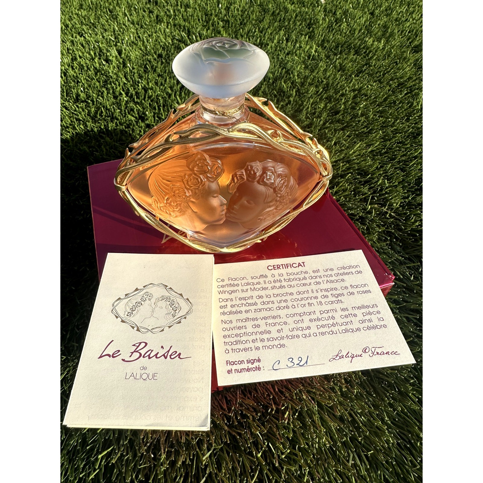 Lalique Ltd. Edition 1999 Perfume Bottle “Le Baiser” 3.3 Oz. MINT & Unopened