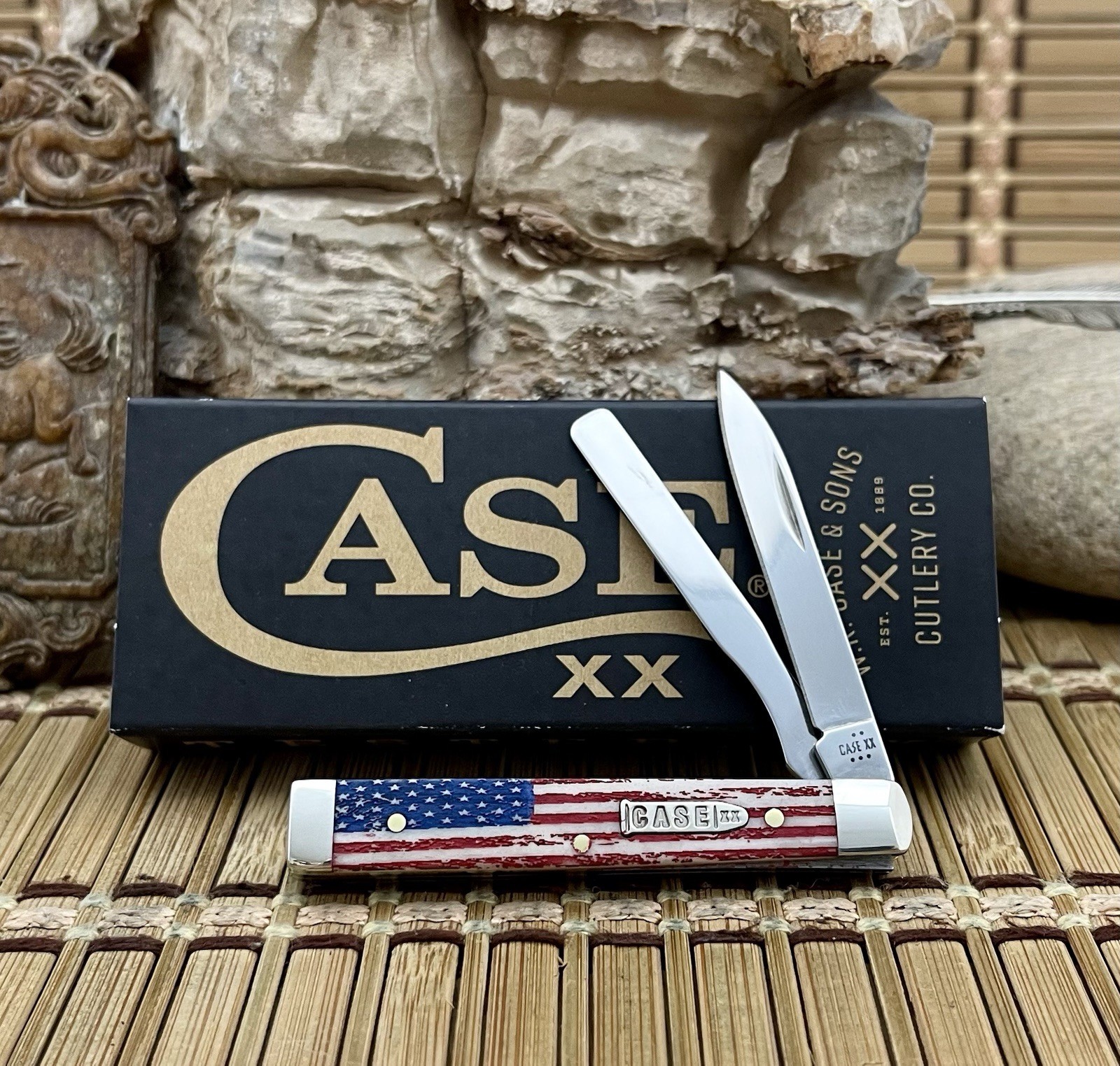Case XX USA Natural Bone Red/White/Blue Vintage Flag Bullet 1/500 Baby Doc Knife