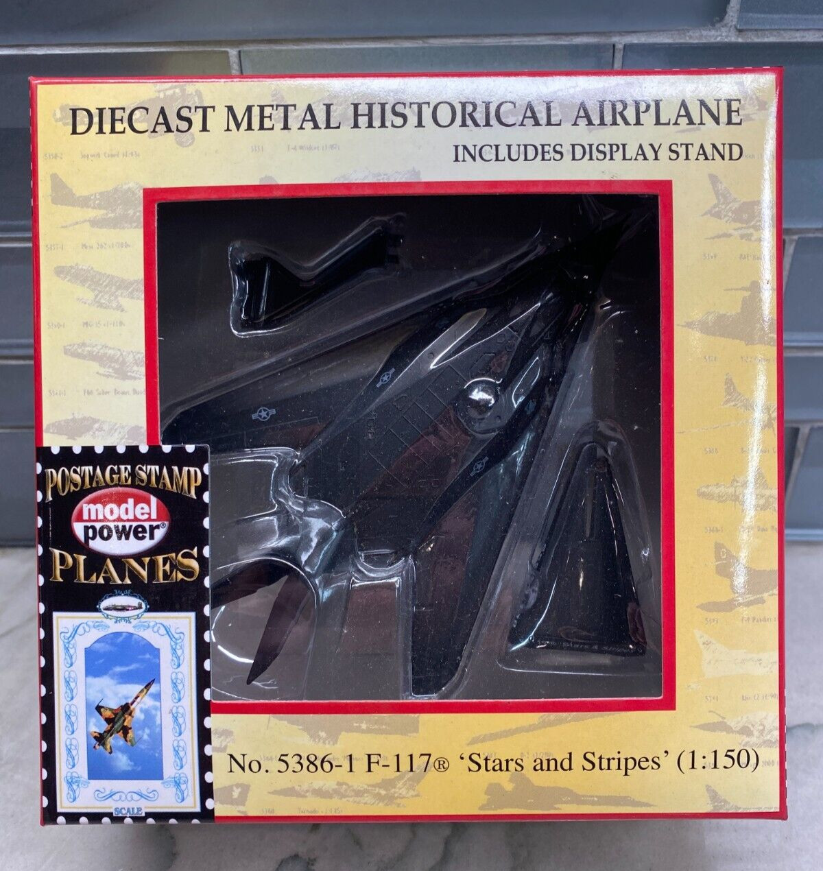 F-117 NIGHTHAWK NORTHRUP GRUMMAN 5386-1 MODEL POWER POSTAGE STAMP 1:150 STAND