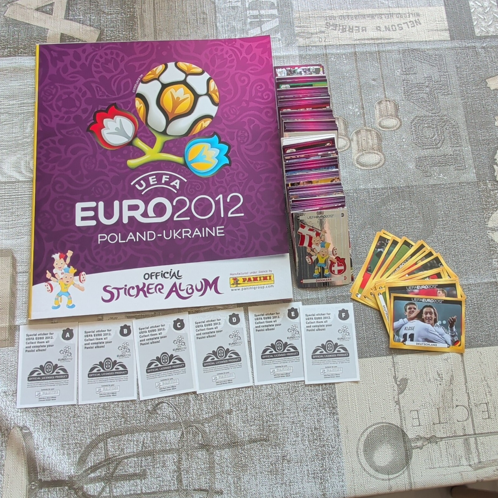 Panini UEFA Euro 2012 Blank Album + All Stickers Complete Set