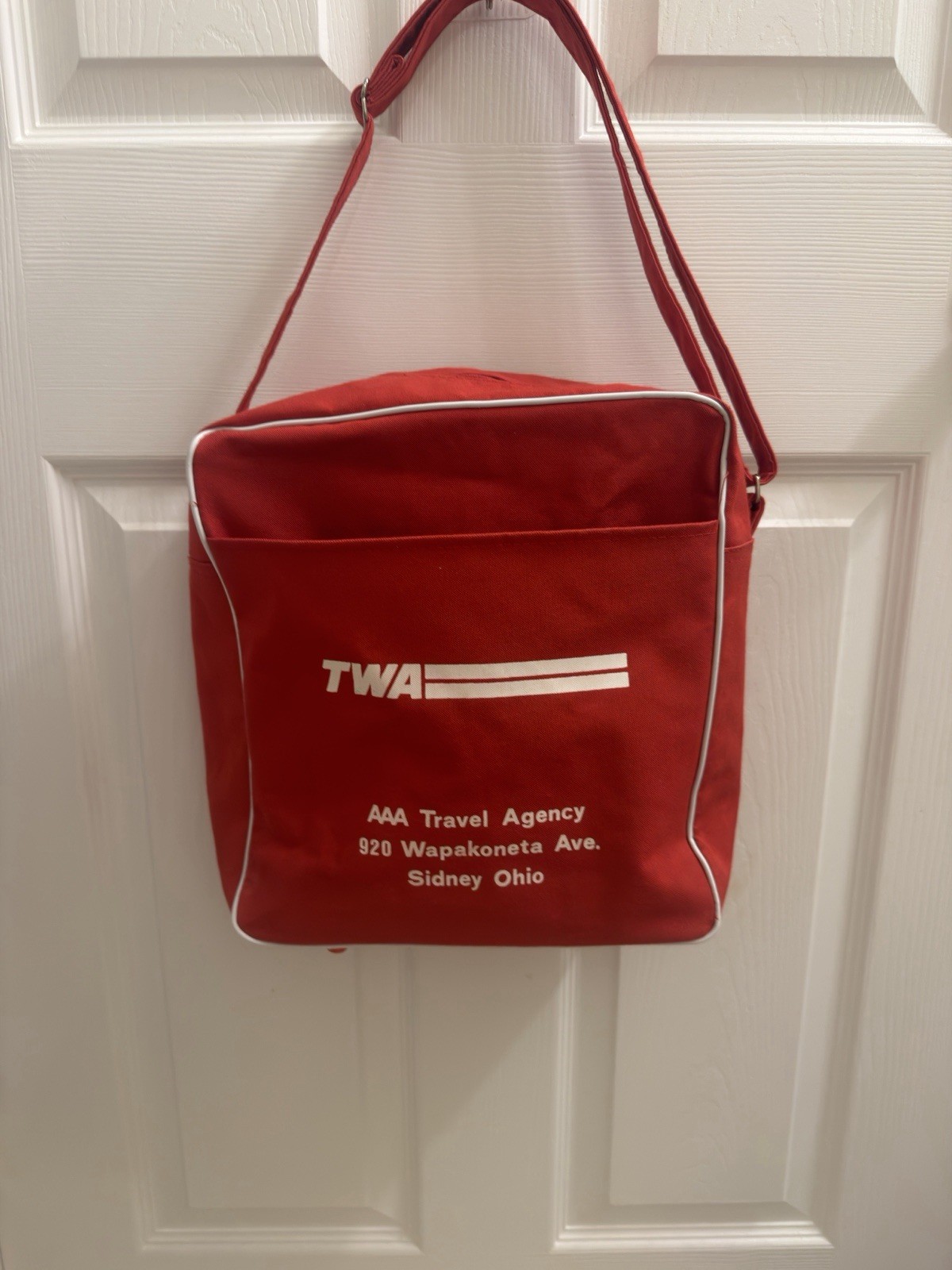 VINTAGE  TWA Red Shoulder Bag
