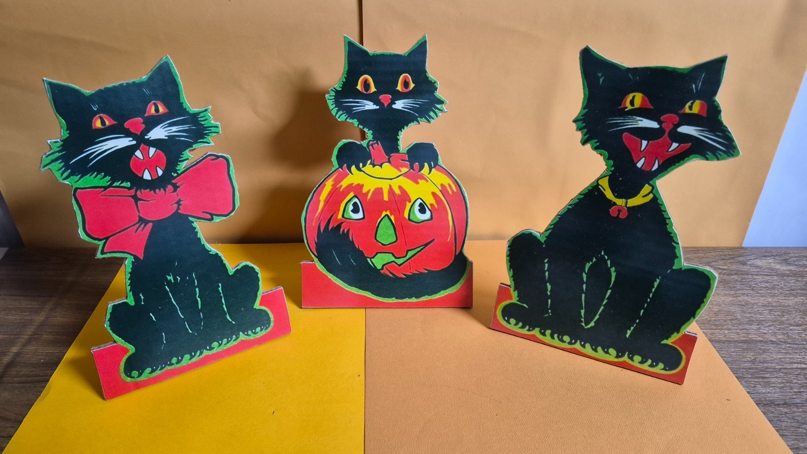 vintage STYLE  Halloween New   Decorations 3 Black Cats cardboard Large 9.5\