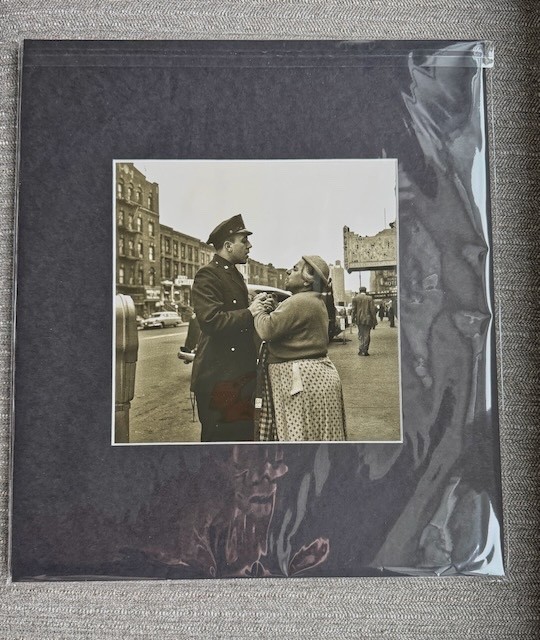 Vivian Maier Street Photography Print – Policeman & Woman NYC Scene