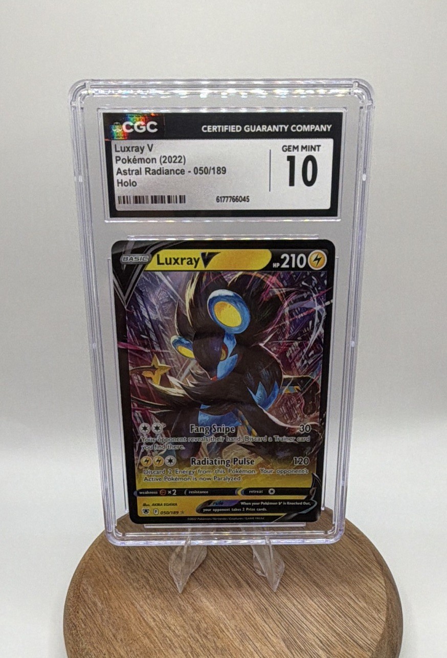 Pokémon CGC 10 Luxray V Holo Astral Radiance 050/189 2022 EN