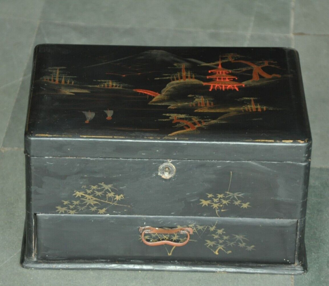 Vintage Fine Handcrafted Scenery Handpainted 2 Compartment Jewellery Box