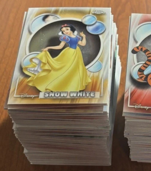 2026 Topps Chrome Disney Complete Base Set #1-200 2026 Topps Chrome Disney Complete Base Set #1-200