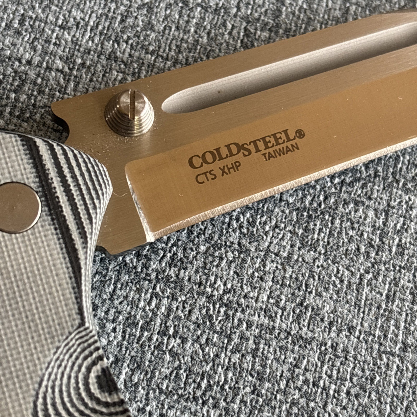 Cold Steel Knife Frenzy CTS XHP Excellent Condition Cold Steel Knife Frenzy CTS XHP Excellent Condition