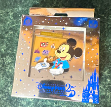 Trader Mickey Mouse DLR picture
