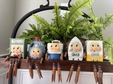 WMG LAUNDRY ANTHROPOMORPHIC SET OF 6 SHELF SITTER - 2010 picture