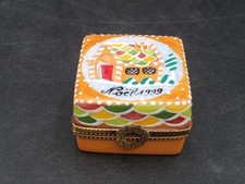 French Limoges Porcelain Trinket Box Boutique de NOEL 1999 picture