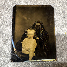 Hidden Mother tintype ULTRA RARE mother's hand is CLEARLY SHOWN+ Reaper Shroud picture