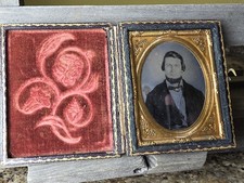 Antique 1860s Civil War Era Tintype Bearded Man Gold Tinted Bow Tie Cased picture