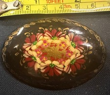 Vintage Russian Lacquered  Brooch Pin  Palekh Flowers Gold Leaf Hand Paint picture
