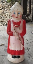 Vint Mrs. Claus Christmas Lighted Blow Mold 40