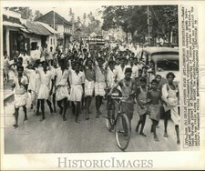 1959 Press Photo Indian students stage anti-communist demonstration in India. picture