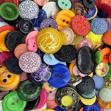 HOT LOT 100 pcs Mixed Lot Of All Types & Sizes Of Fun Colorful Buttons picture