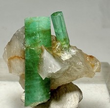 colombian emerald in calcite 4.2g double terminated crystal natural specimen picture